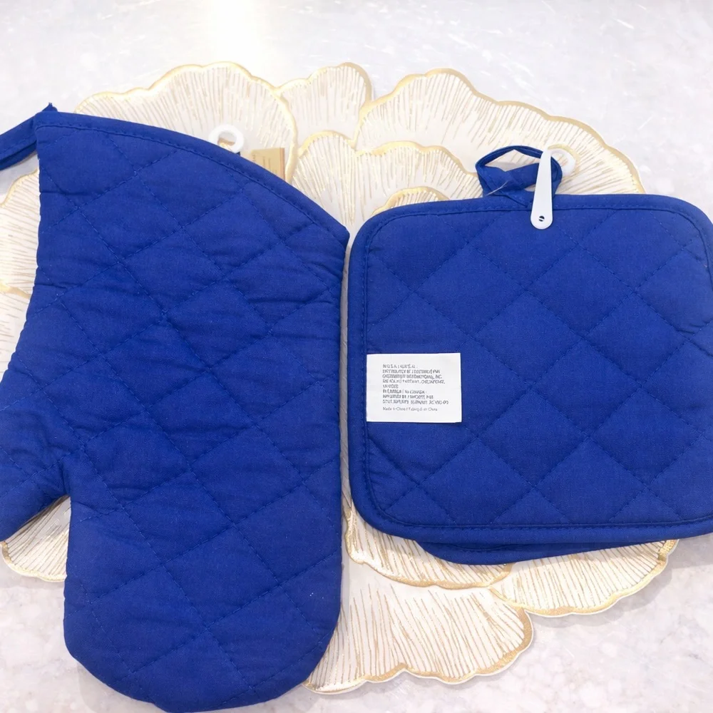 Blue Hydrangea Oven Mitt and Pot Holder Set NWT